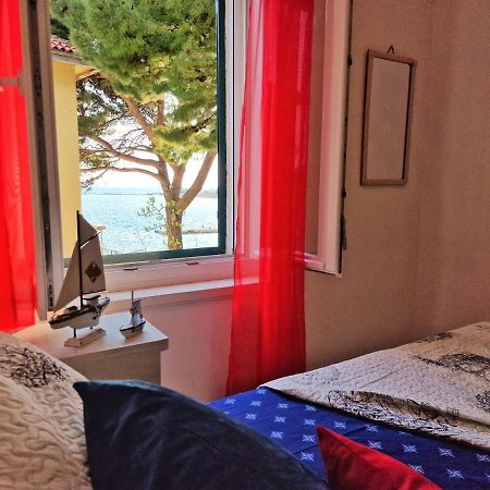 Pirates' Bay Apartment - 오미스 외부 사진