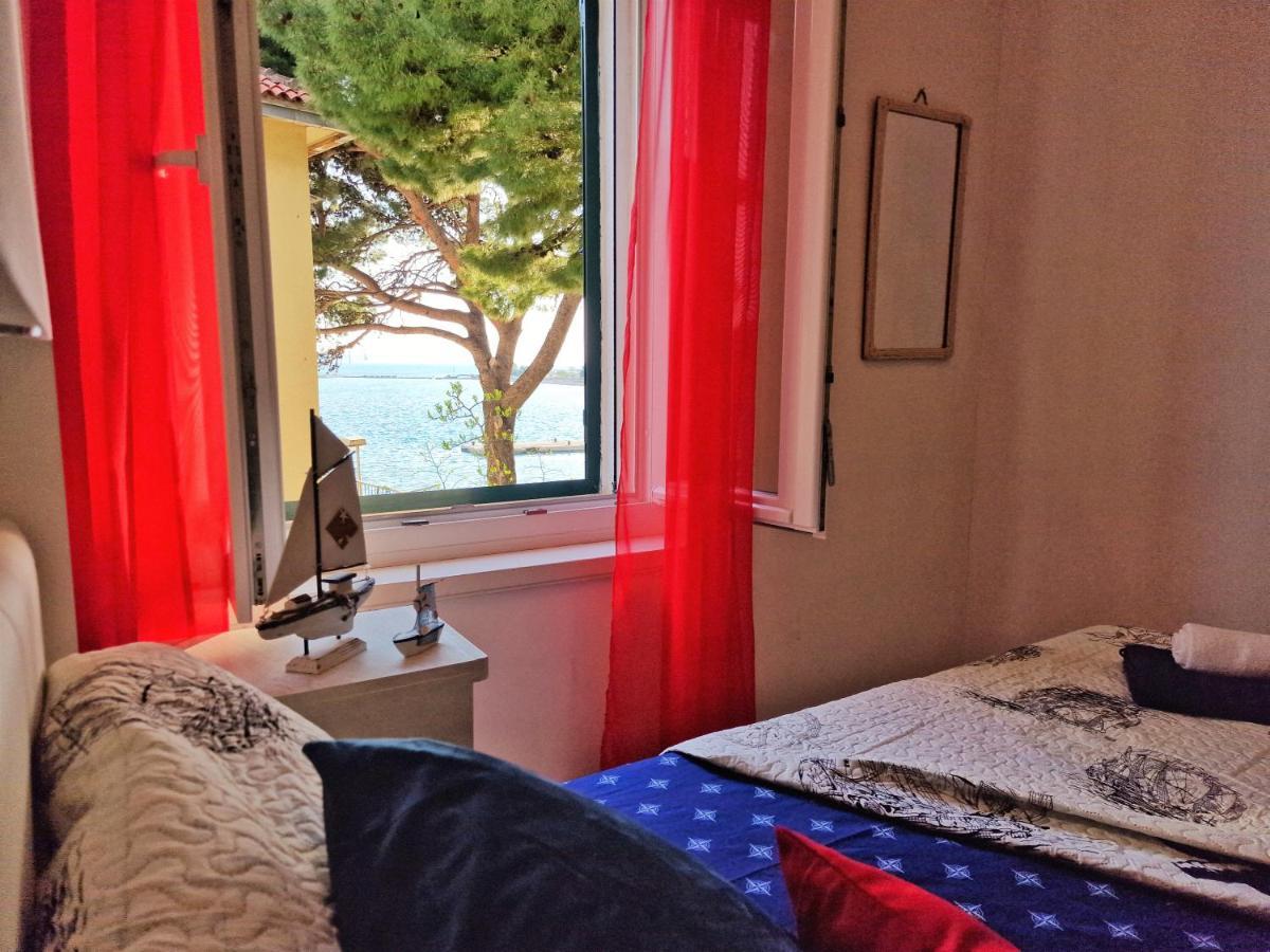 Pirates' Bay Apartment - 오미스 외부 사진